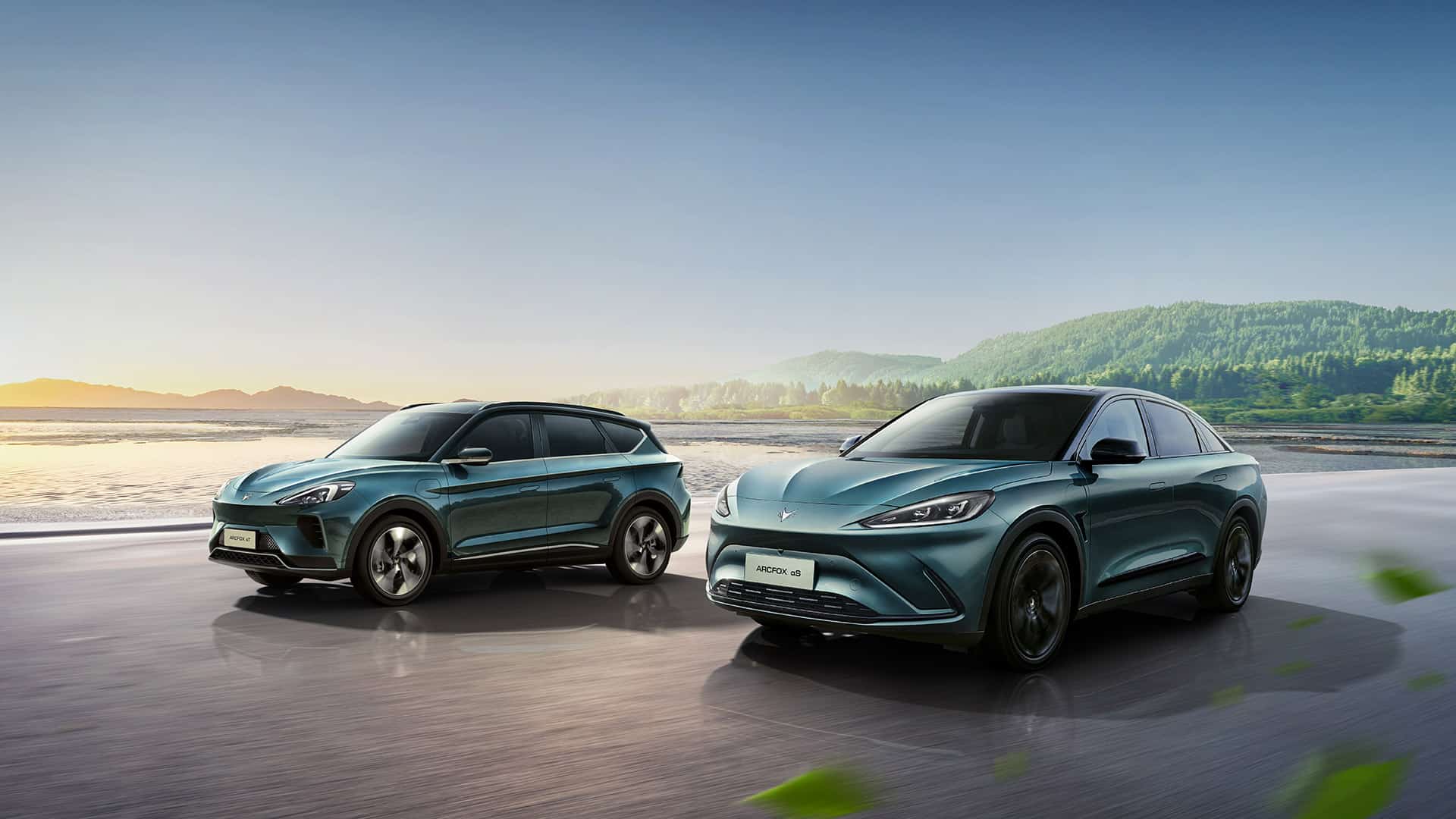 سيارات arcfox